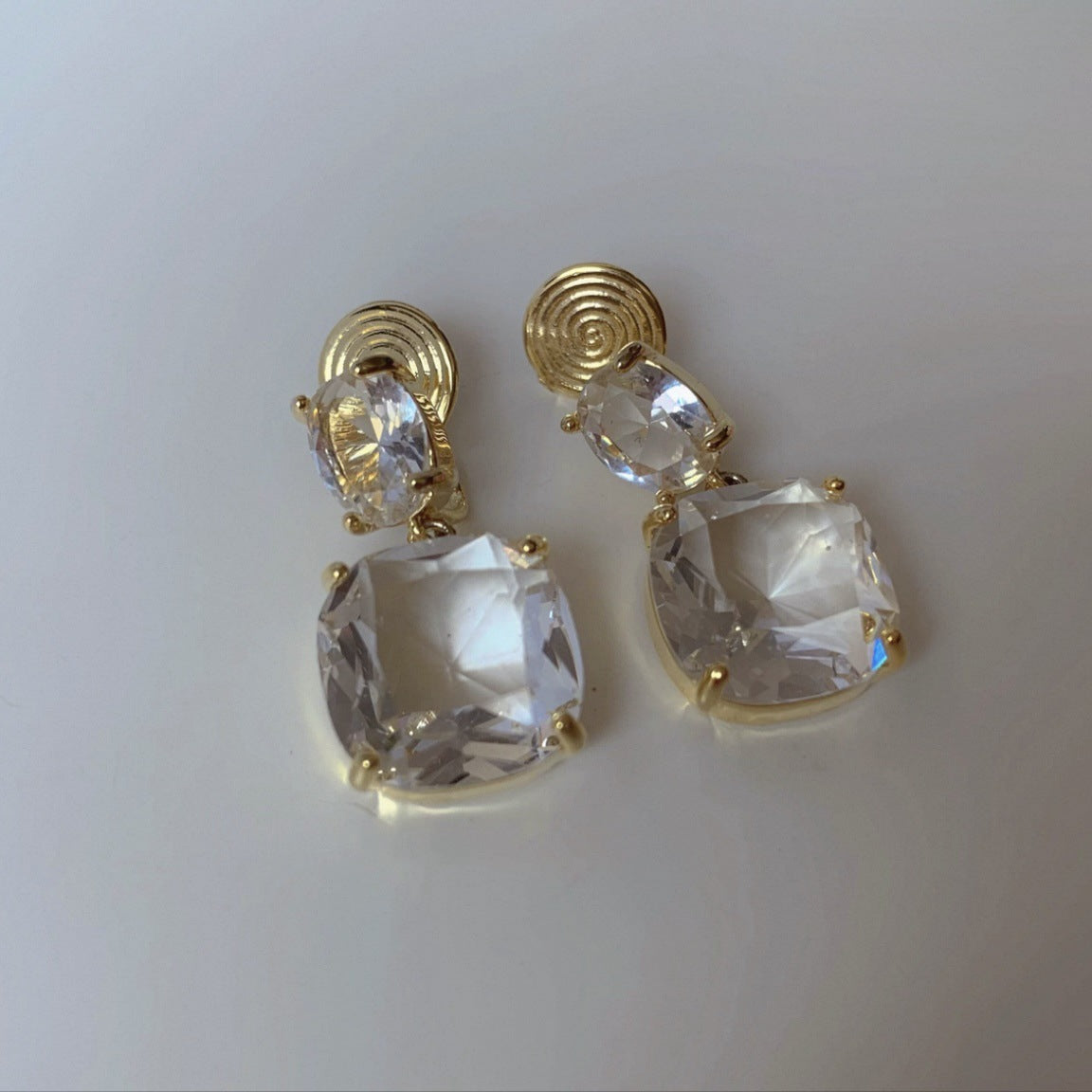 Fashion Transparent Mosquito Coil Ear Clip Women